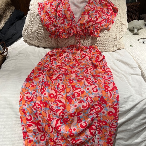 Aveloria Allover Print Cut-waist Ruched Slit Side Dress 2 Piece Sz L - Picture 2 of 7